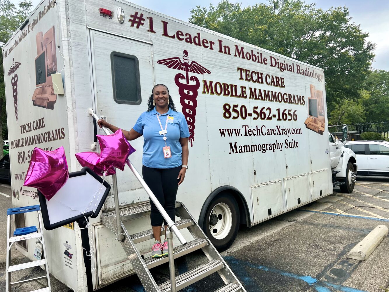 Mobile mammogram bus with staffer